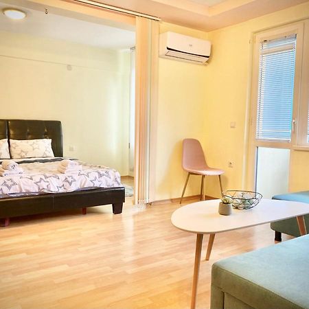 Sunny Central Apartment With Tv & Wi-Fi Stara Zagora Zewnętrze zdjęcie